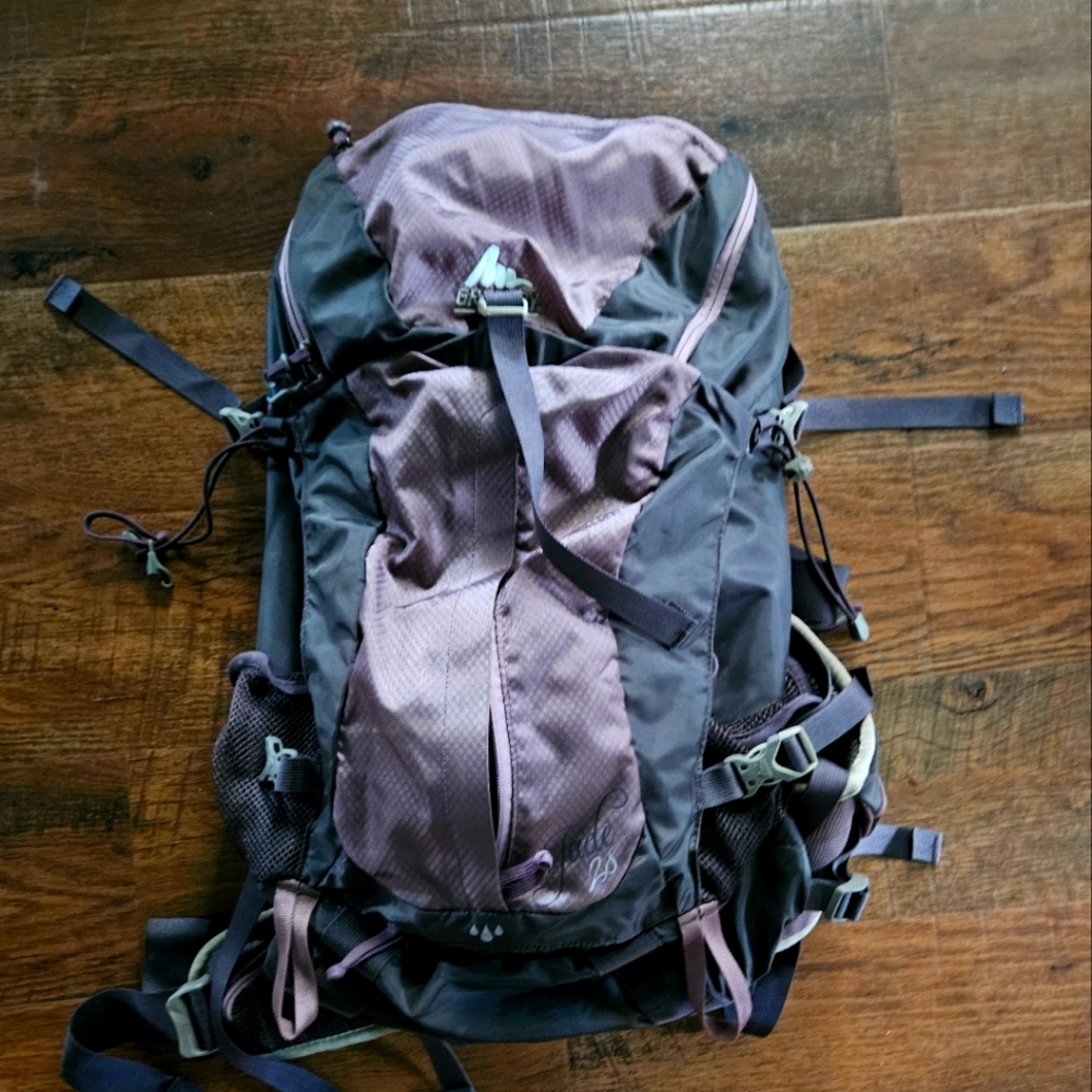 Gregory Jade 28 backpacking pack